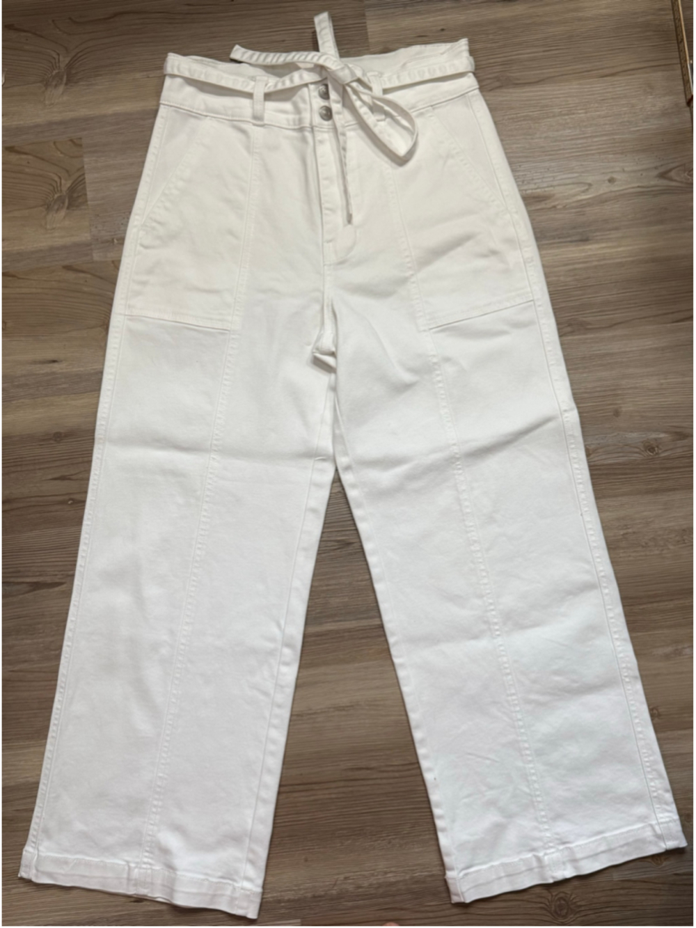 Women's Hudson White Wide Leg, cropped jeans size 6